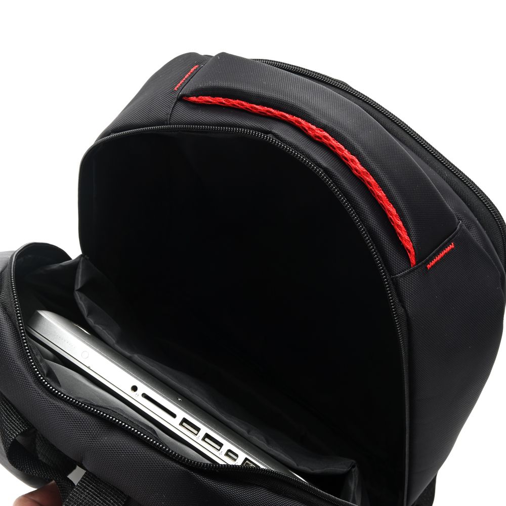 Mochila Portanotebook Wanderlust Urban Red de 18.5 Pulgadas Negra
