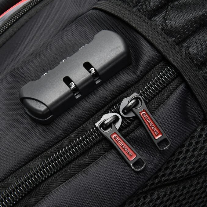 Mochila Wanderlust Portanotebook con Candado de 18.5 Pulgadas Negra